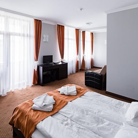 Hotel Transilvania 잘러우 외부 사진