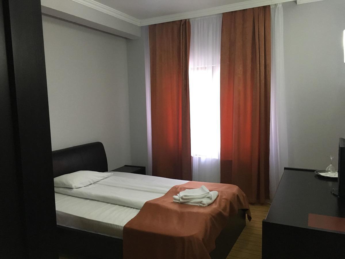Hotel Transilvania 잘러우 외부 사진